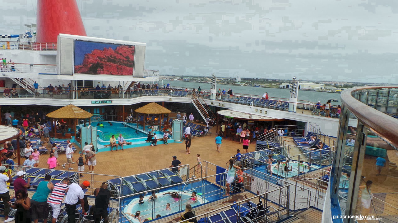 Entretenimiento en el Crucero: Qué Hacer a Bordo y Cómo Aprovechar Cada Día