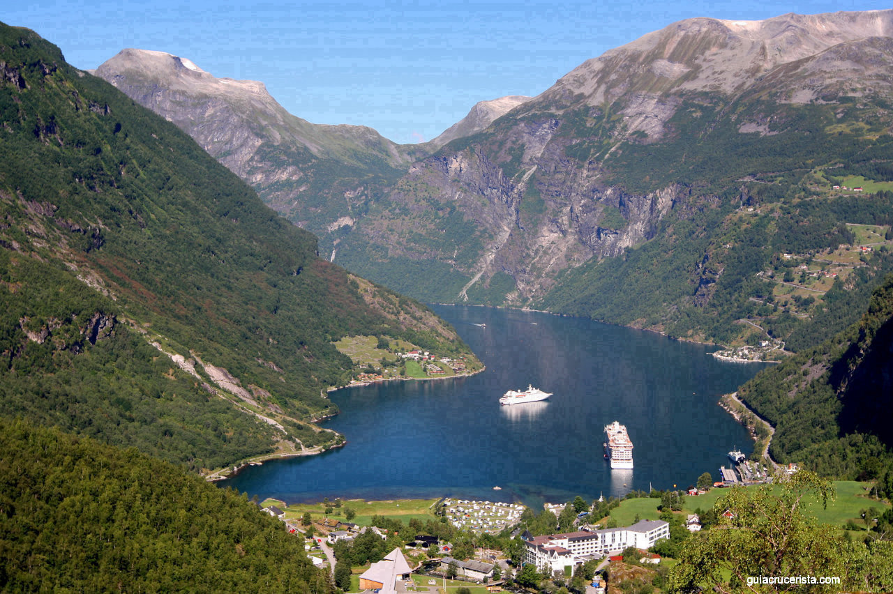 Escala en Geiranger en Crucero: el Fiordo UNESCO y Todo lo que Necesitas Saber
