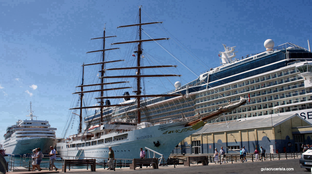 Escala en Gibraltar en Crucero: el Peñón, los Macacos y Todo lo que Necesitas Saber