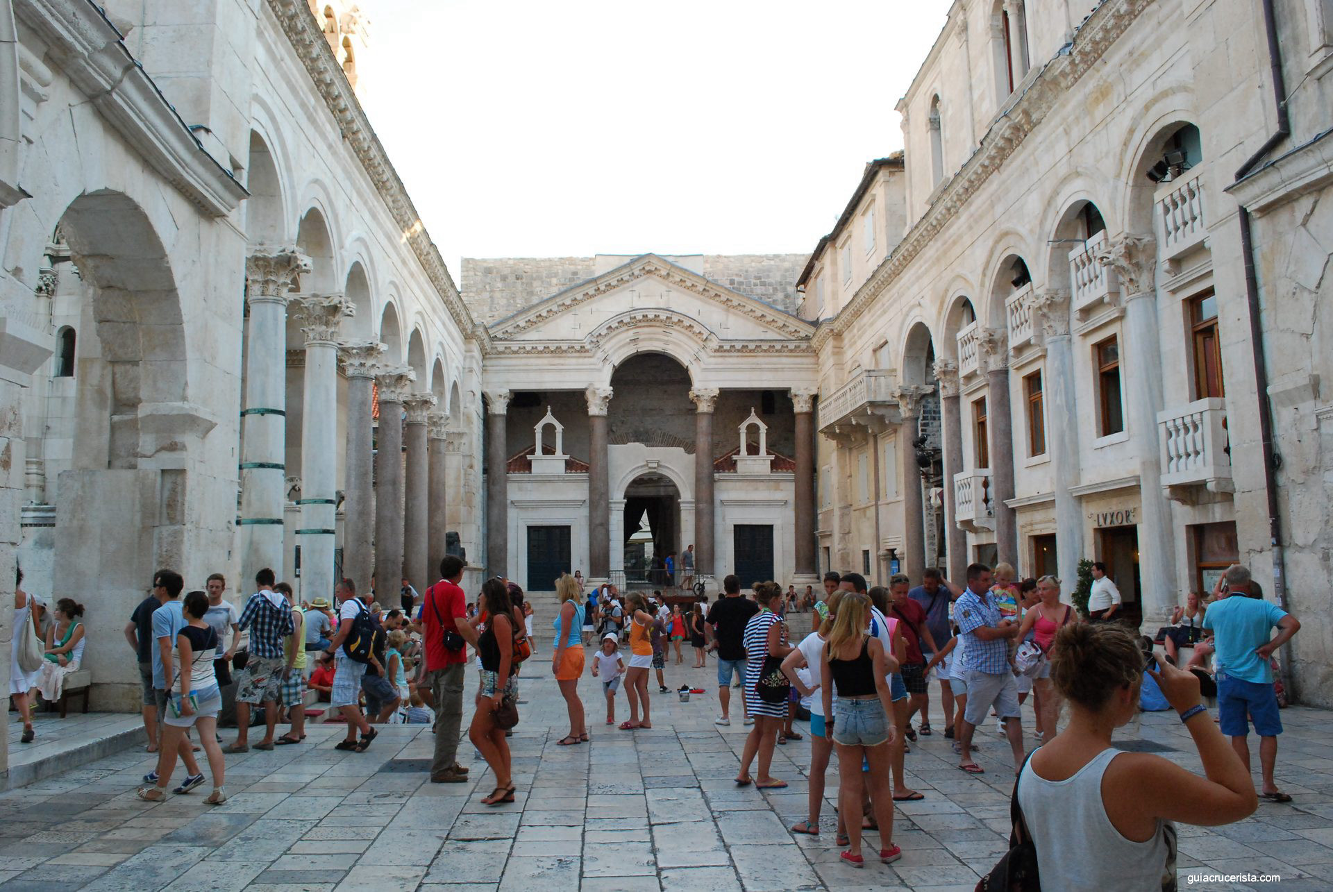 Escala en Split en Crucero: El Palacio de Diocleciano y Todo lo que Necesitas Saber