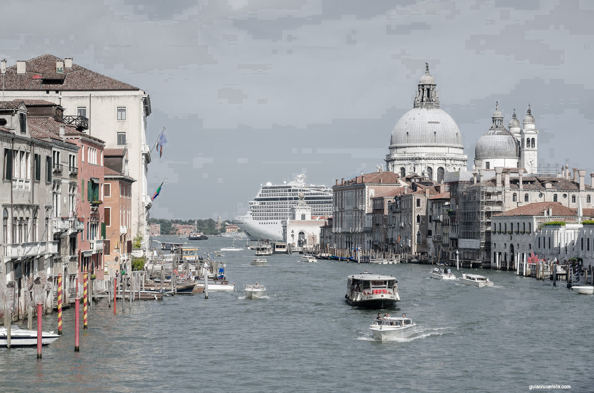 Escala en Venecia en Crucero: Guía Definitiva 2026 — La Serenissima desde el Mar